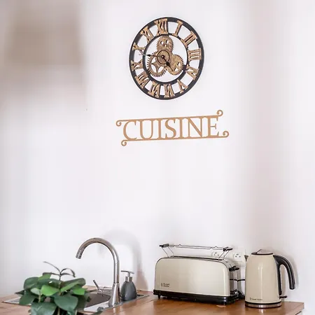 Havre De Raffinement A *